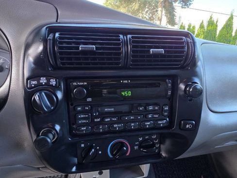 Used 2000 Ford Ranger XLT image 11