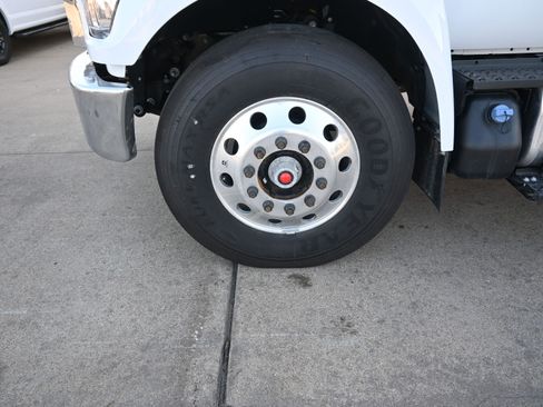 New 2026 Ford F750 2WD SuperCab Super Duty image 20