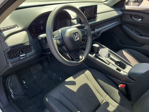 Certified 2023 Honda Accord EX image 16