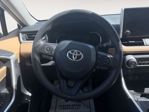 Used 2024 Toyota RAV4 LE image 20