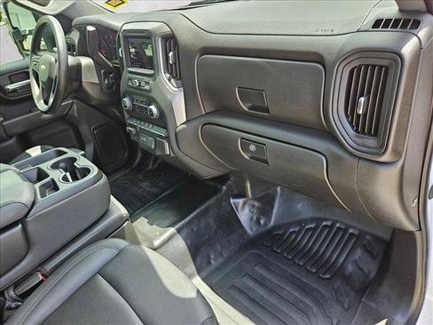 Used 2025 Chevrolet Silverado 2500 W/T w/ WT/CX Safety Package AWD/4WD image 18