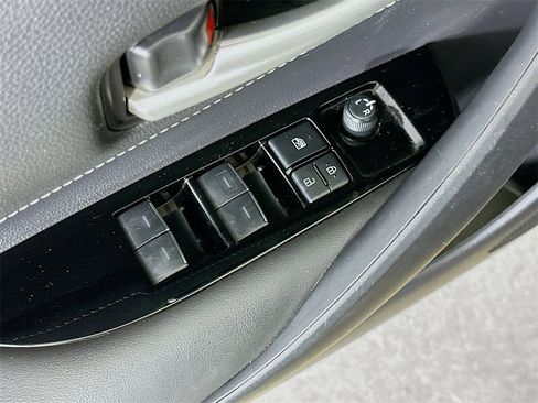 Used 2022 Toyota Corolla SE image 20