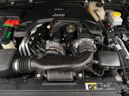 Used 2020 Jeep Wrangler Sport AWD/4WD image 46