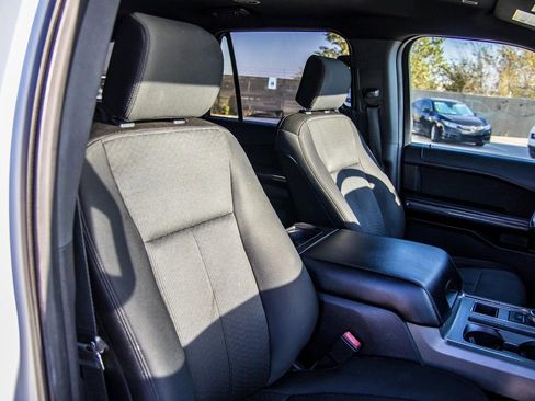 Used 2019 Ford Expedition Max XLT image 17