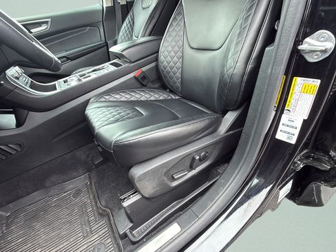 Certified 2024 Ford Edge Titanium AWD/4WD image 36