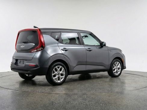 Used 2025 Kia Soul LX w/ LX Technology Package image 7