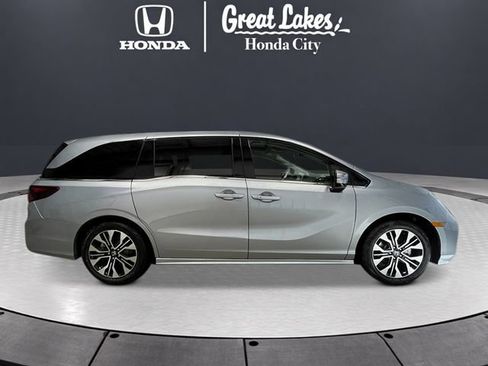 New 2026 Honda Odyssey Elite image 8