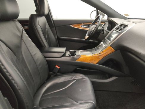 Used 2018 Lincoln MKX Reserve image 21