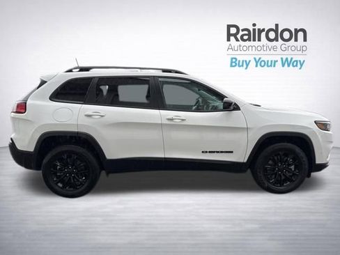 Used 2023 Jeep Cherokee Altitude Lux image 8