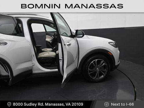 Used 2023 Buick Encore GX Essence w/ Advanced Technology Package FWD image 9