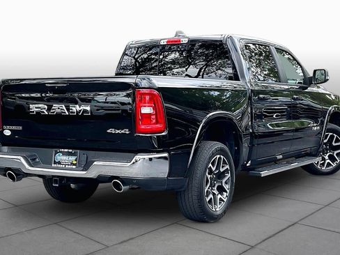 Used 2025 RAM 1500 Laramie AWD/4WD image 13