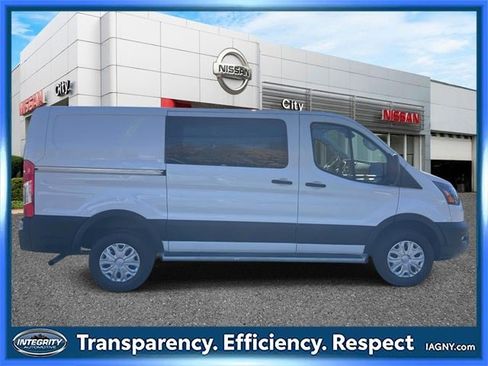 Used 2024 Ford Transit 250 Low Roof w/ Exterior Upgrade Package image 5