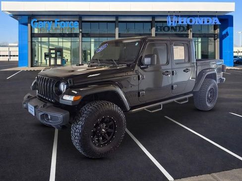 Used 2023 Jeep Gladiator Sport AWD/4WD image 4