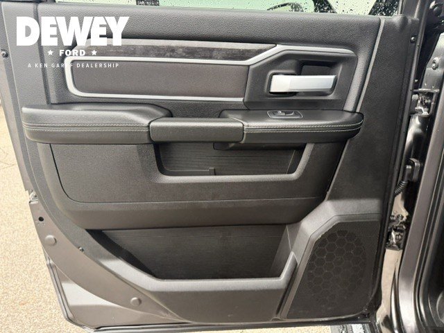 Used 2024 RAM 2500 Big Horn w/ Towing Technology Group AWD/4WD image 29