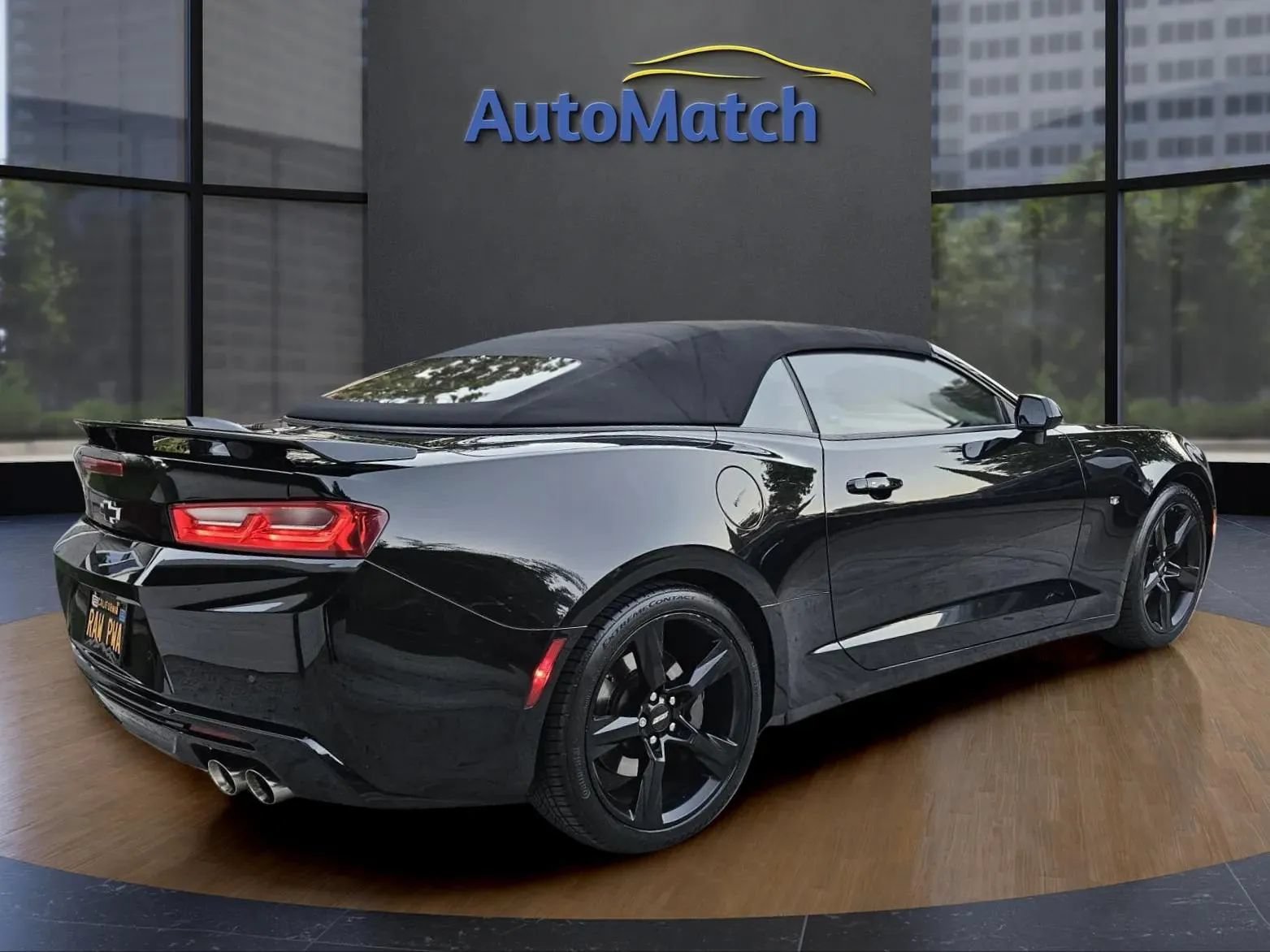 Used 2017 Chevrolet Camaro SS RWD image 6