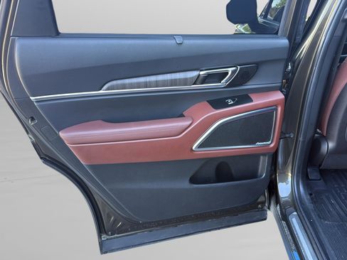 Used 2024 Kia Telluride SX FWD image 27