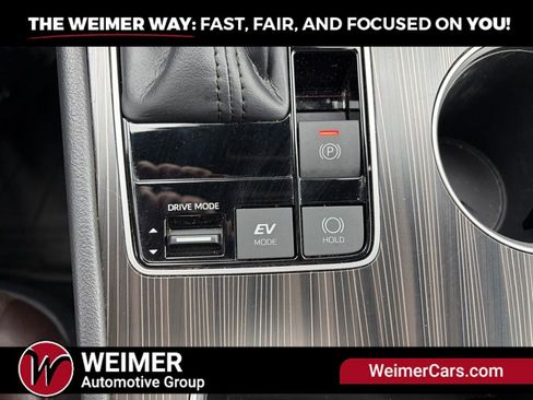 Used 2021 Toyota Sienna Platinum AWD/4WD image 28