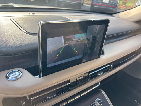 Certified 2023 Lincoln Aviator Reserve w/ Equipment Group 201A image 22