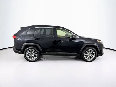 Used 2025 Toyota RAV4 XLE Premium AWD/4WD image 10