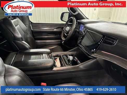 Used 2022 Jeep Wagoneer Series III image 41