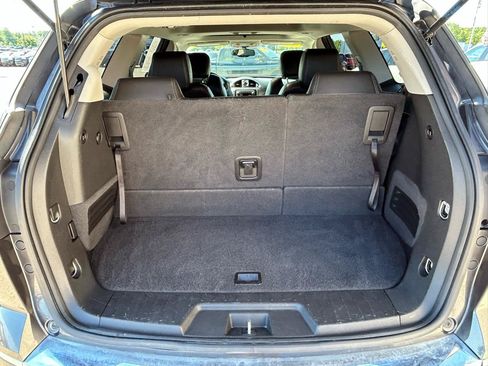 Used 2017 Buick Enclave Leather AWD/4WD image 18