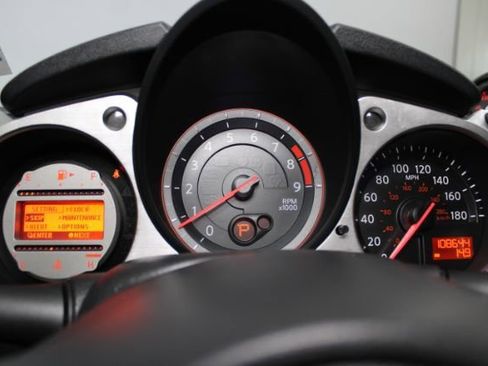 Used 2009 Nissan 370Z Coupe w/ Sport Pkg RWD image 19