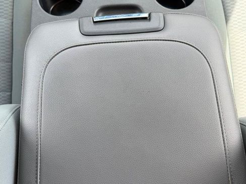 Used 2019 RAM 1500 Classic SLT RWD image 24