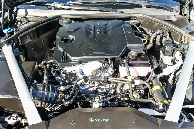 Used 2024 Genesis G70 2.5T RWD image 12