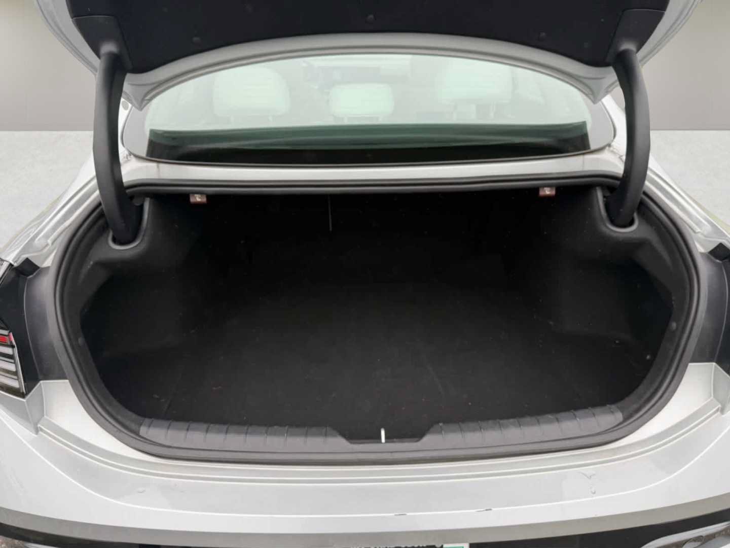 Used 2025 Hyundai Sonata SEL FWD image 41