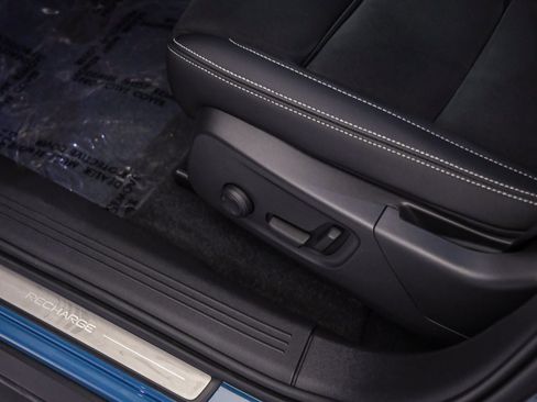 Certified 2023 Volvo C40 P8 Recharge Plus image 22