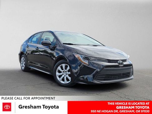 Used 2024 Toyota Corolla LE FWD image 1