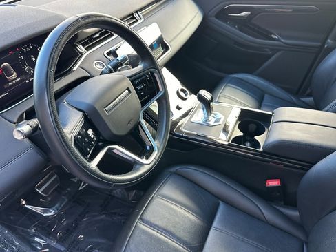 Certified 2022 Land Rover Range Rover Evoque R-Dynamic SE image 5