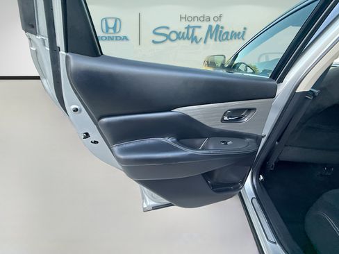 Used 2017 Nissan Murano SV FWD image 26