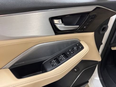 Used 2025 Acura MDX FWD w/ Technology Package image 7