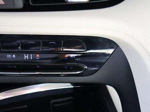 Certified 2023 Buick Envision Avenir image 28