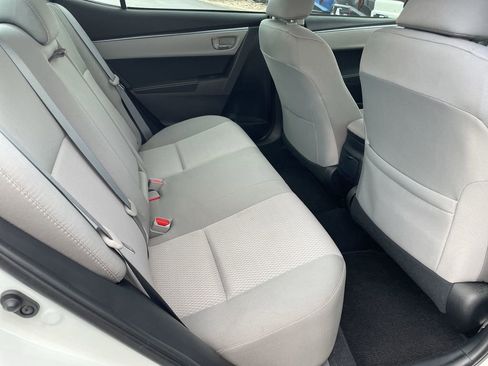 Used 2015 Toyota Corolla LE image 23