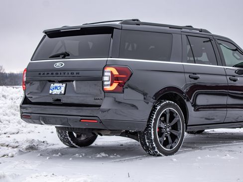 Used 2022 Ford Expedition Max Limited image 20