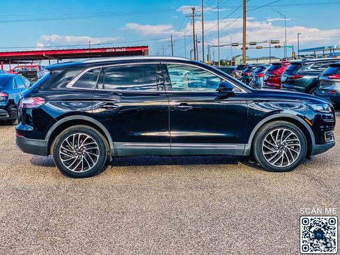 Used 2020 Lincoln Nautilus Reserve image 8