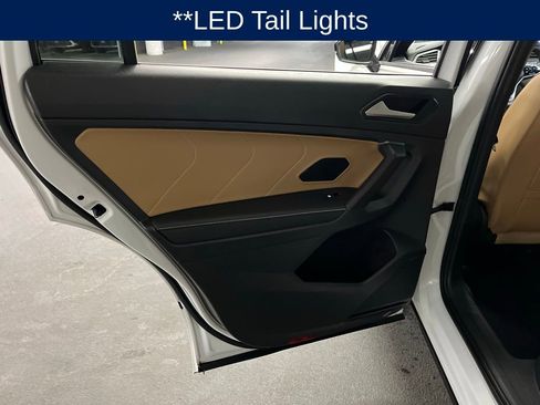 Certified 2022 Volkswagen Tiguan SE R-Line image 19