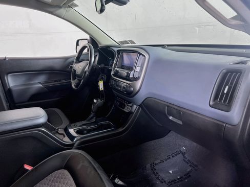 Used 2019 Chevrolet Colorado Z71 AWD/4WD image 27