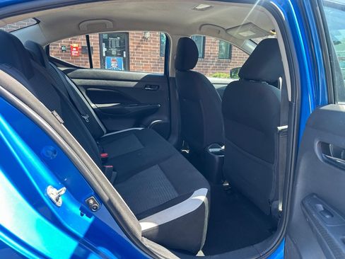 Used 2021 Nissan Versa SV FWD image 15