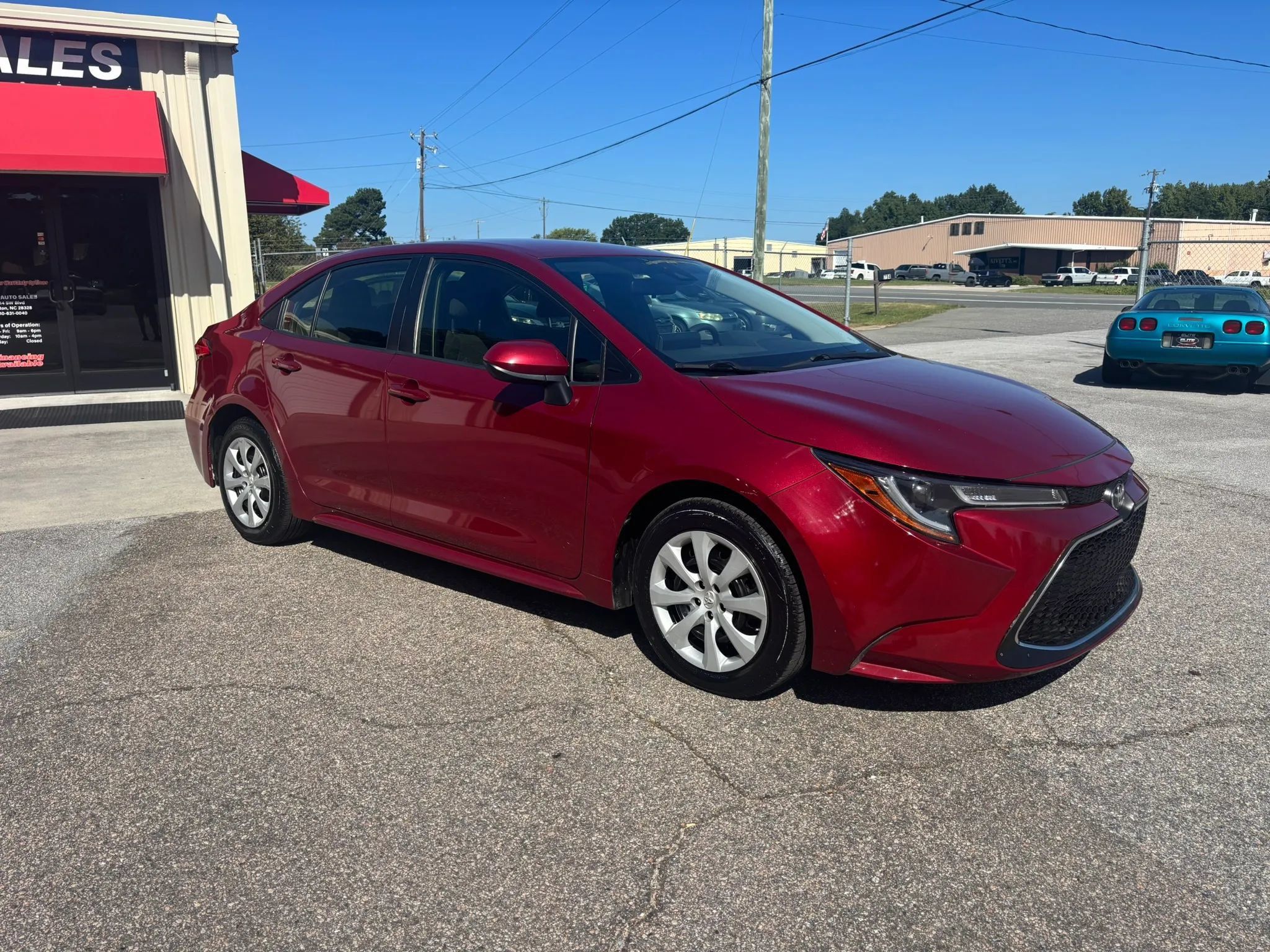 Used 2022 Toyota Corolla LE FWD image 5