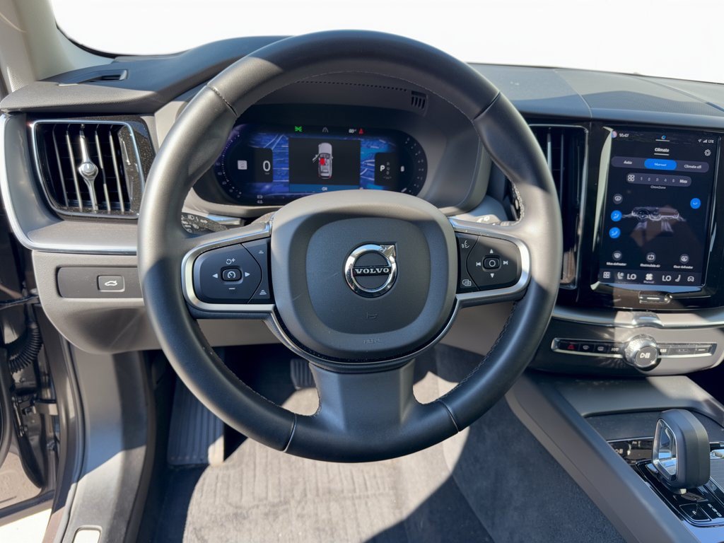 Certified 2024 Volvo XC60 B5 Core w/ Protection Package Premier AWD/4WD image 10