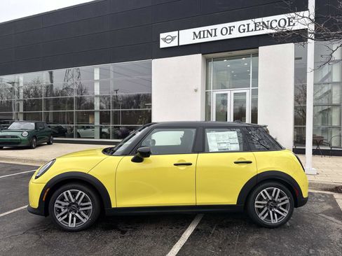 New 2026 MINI Cooper S FWD image 2