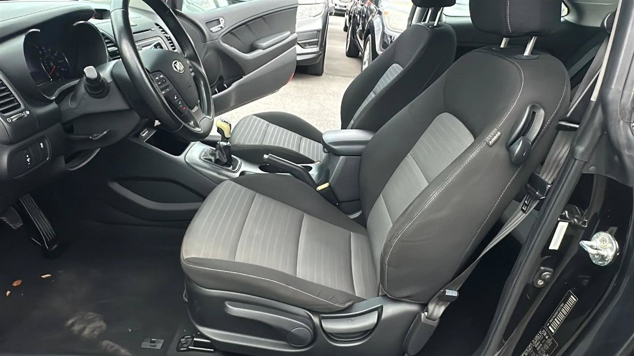 Used 2015 Kia Forte Koup EX FWD image 23