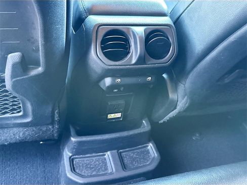 Used 2022 Jeep Wrangler Unlimited Rubicon 4xe image 28