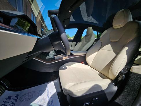 Used 2023 Tesla Model S AWD/4WD image 34