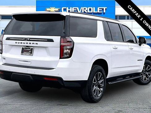 Used 2024 Chevrolet Suburban Z71 w/ Luxury Package image 5