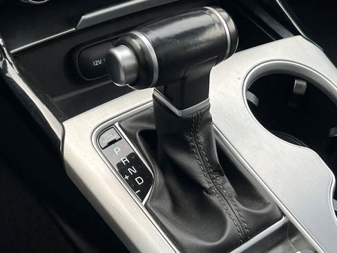 Used 2018 Kia Stinger GT1 image 23