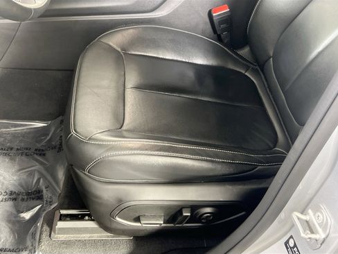 Used 2022 Jeep Grand Cherokee Limited image 19